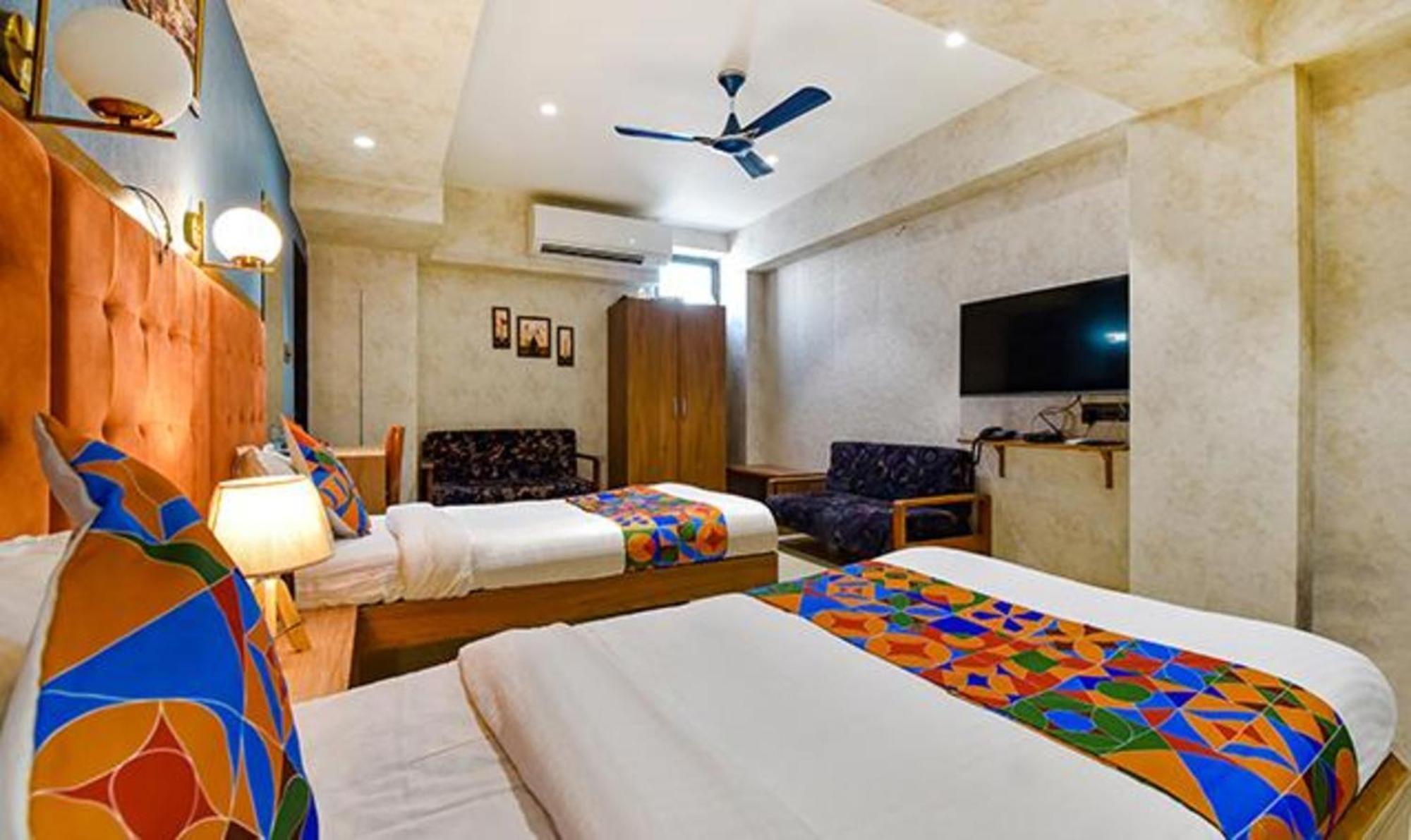 Collection O 88939 Siddharth Corporate Gandhinagar Exterior foto